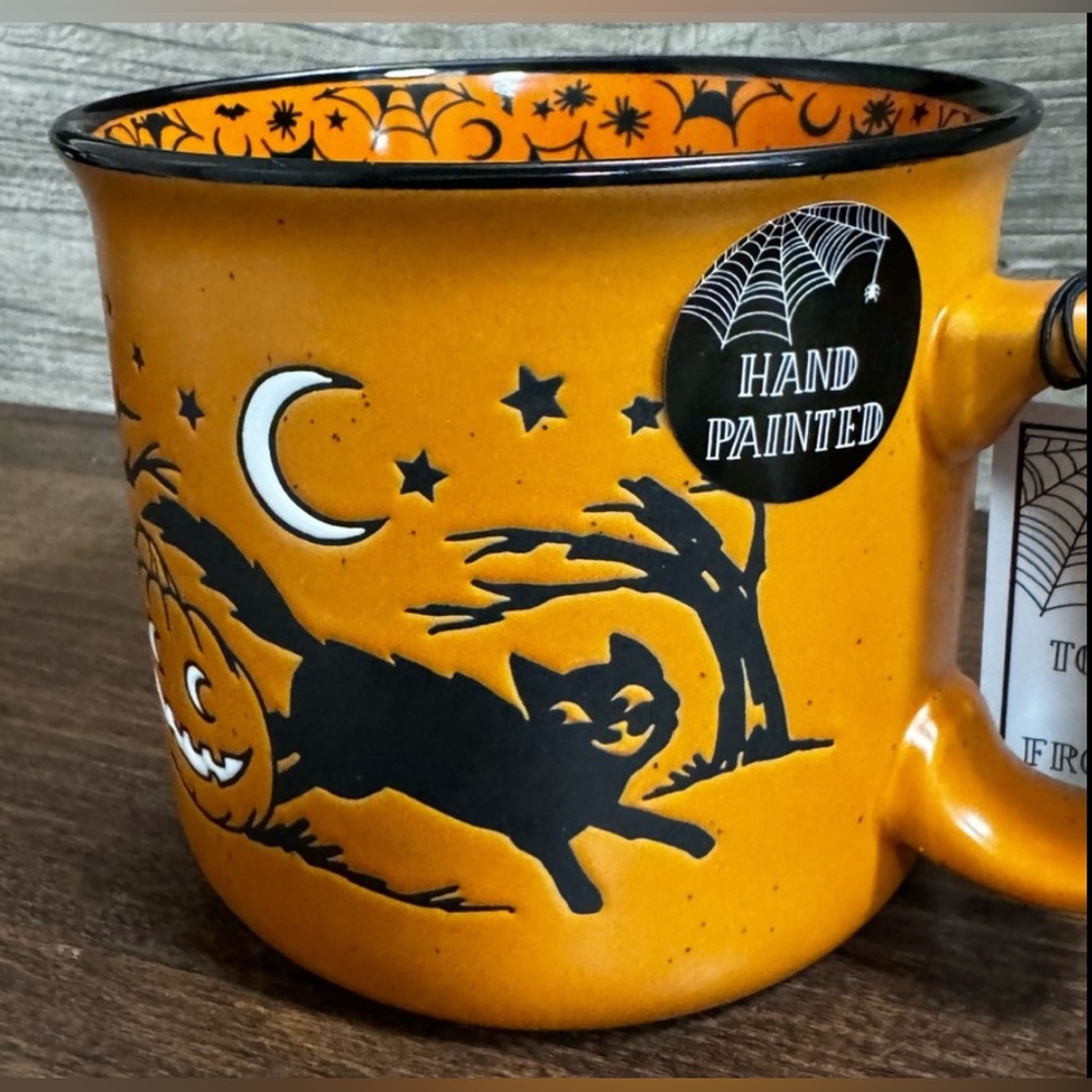 Super Cute 🥰 Hand Painted PUMPKIN 🎃 & Cat 🐈⬛ MUG by Cobwebs & Cauldrons - NEW